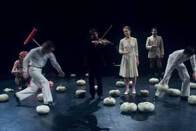 Jelenet az előadásból - © theater.hu - Ilovszky  Béla
