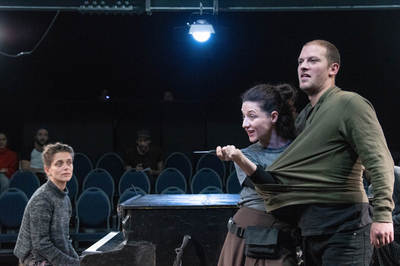 Piti Emőke, Pető Kata, Kárpáti Pál - © theater.hu - Ilovszky  Béla