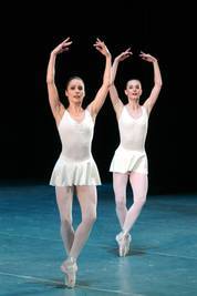 Balanchine est - Concerto Barocco Balanchine est - Concerto Barocco