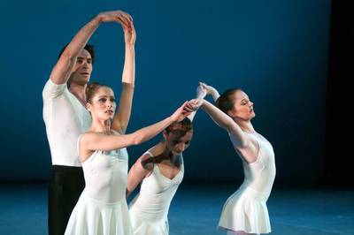 Balanchine est - Concerto Barocco Balanchine est - Concerto Barocco