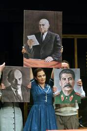 Jelenet az előadásból - © theater.hu - Ilovszky  Béla
