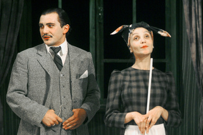 Bulldog hadnagy Magritte nyomán Bulldog hadnagy Magritte nyomán