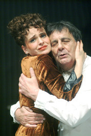 Bulldog hadnagy Magritte nyomán Bulldog hadnagy Magritte nyomán